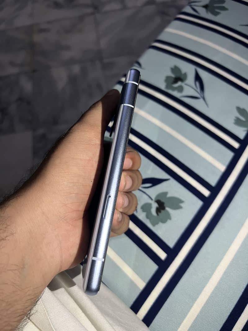 Google Pixel 7a 4