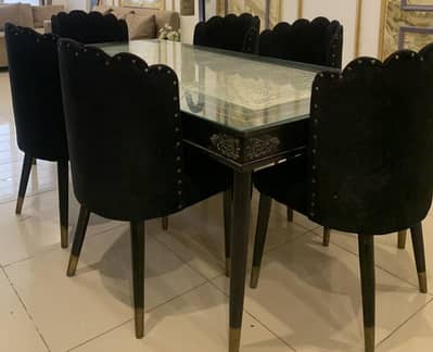 Wooden dining table with 6 chair