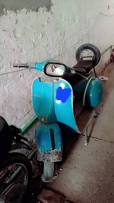 vespa scooter