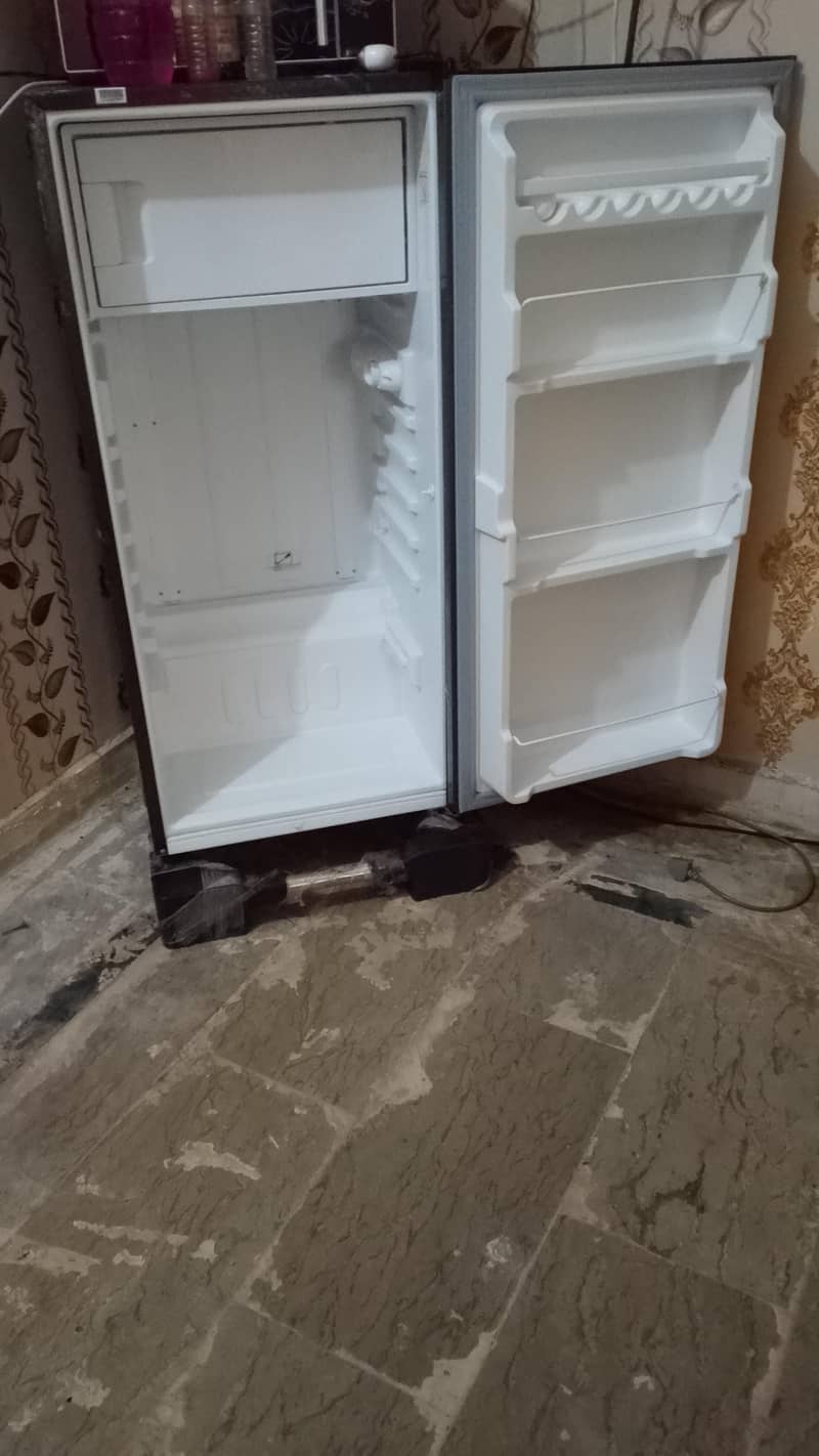 fridge 0