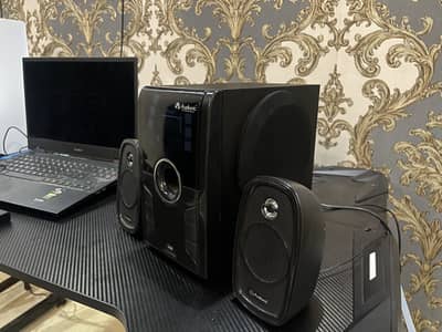 AUDIONIC MAX 350 SPEAKERS FOR SALE WITH BOX
