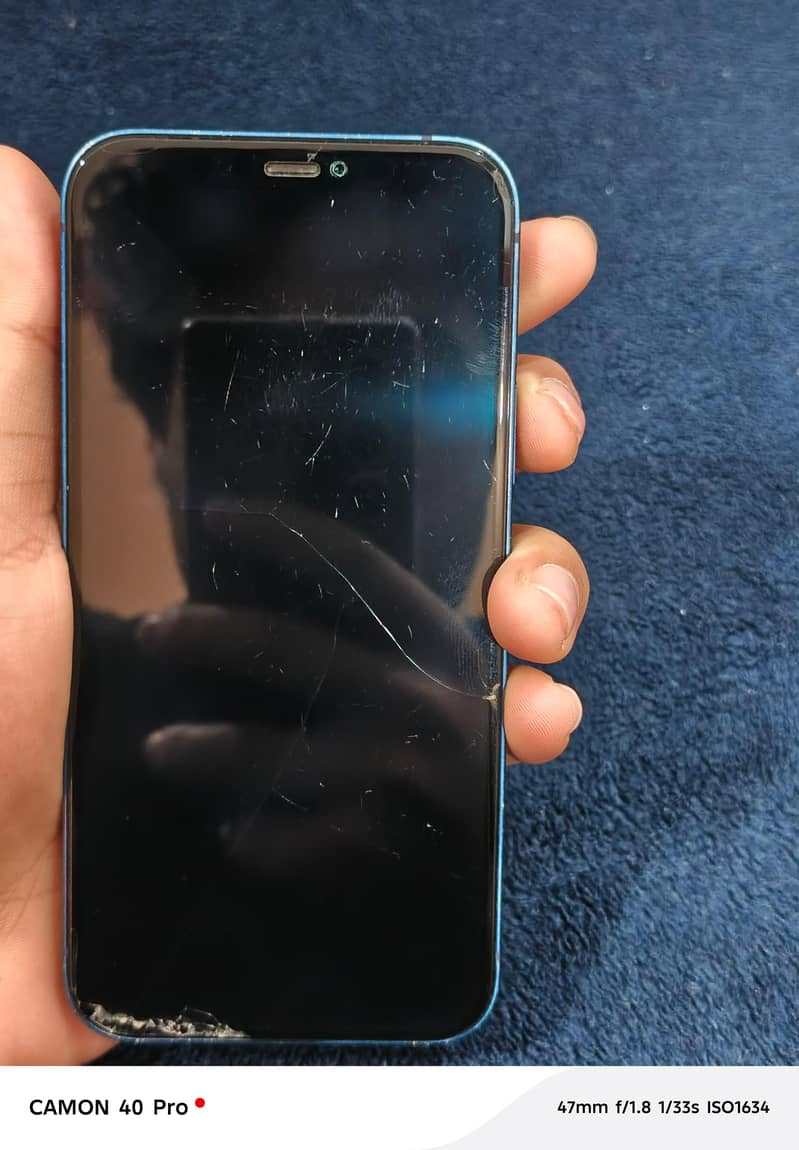 Apple iPhone 12 3