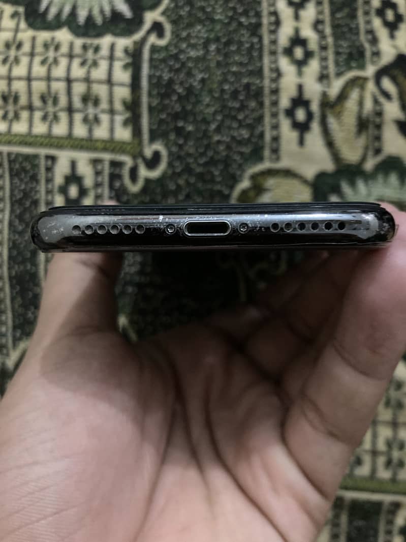 Apple iPhone X 2