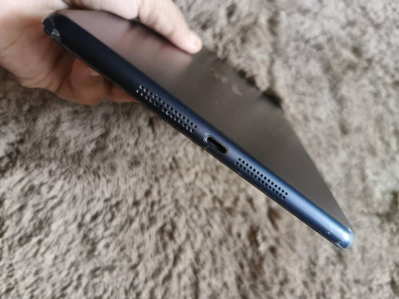 Ipad model  /A1432 8month use 2