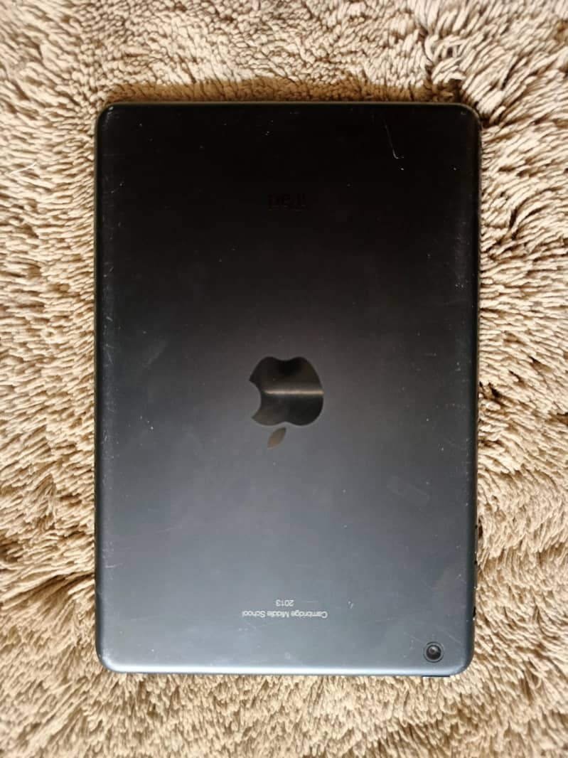 Ipad model  /A1432 8month use 14