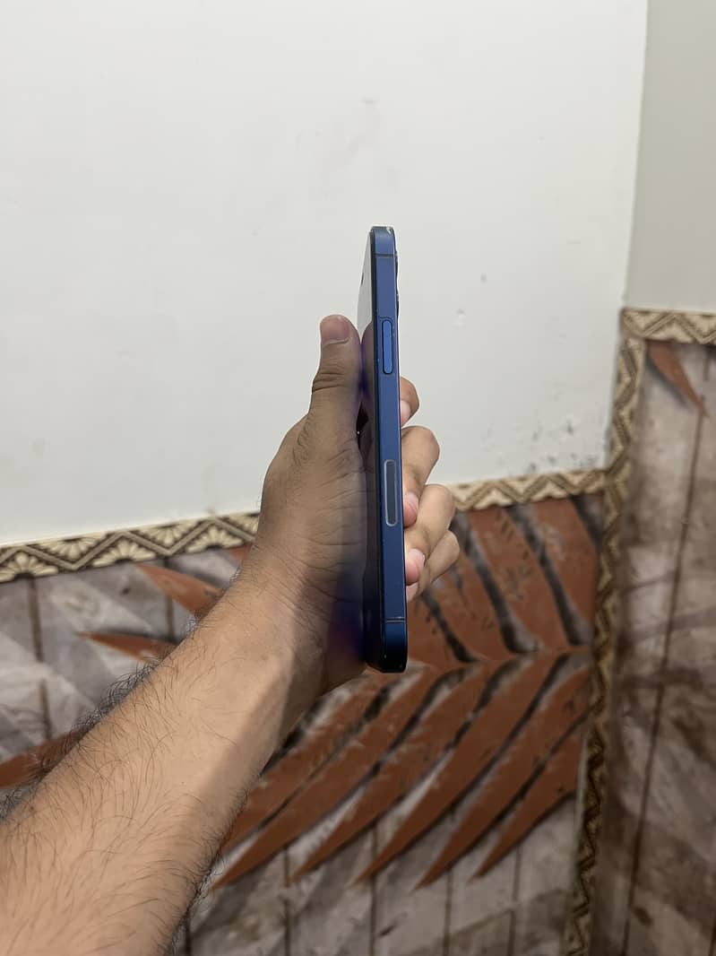 Iphone 12 3