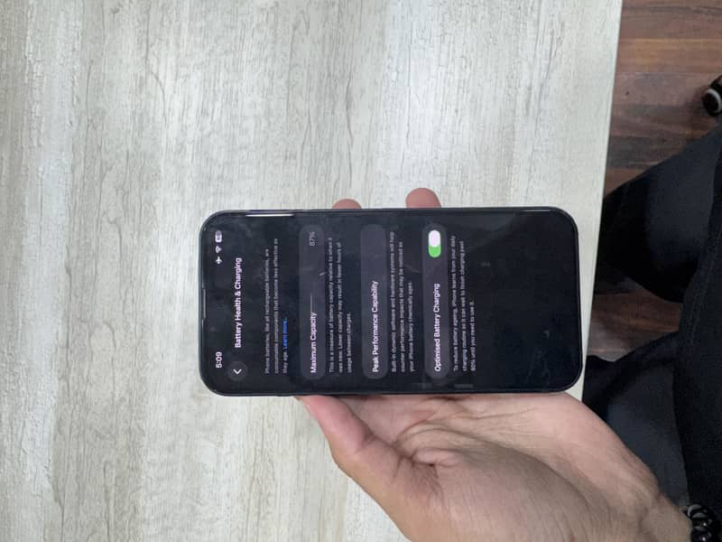 Apple iPhone 13 3
