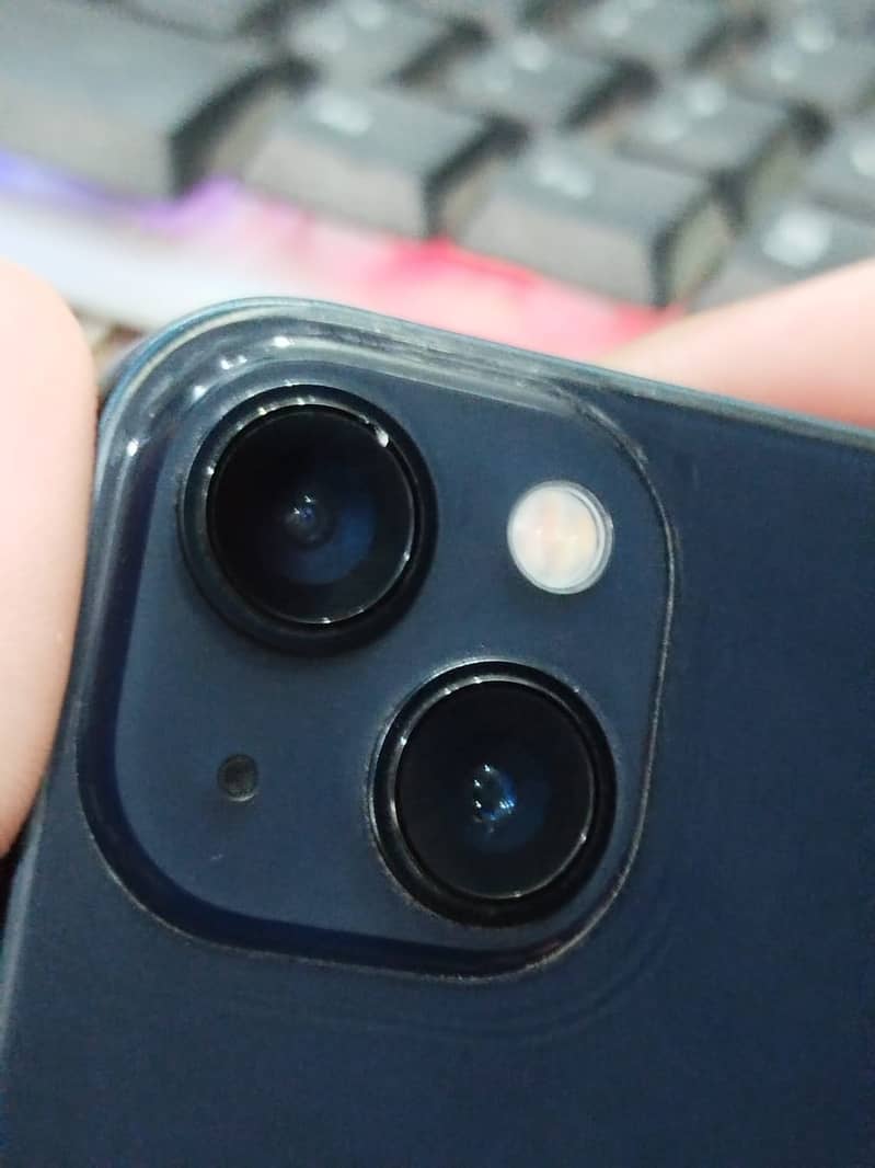 Apple iPhone 13 1