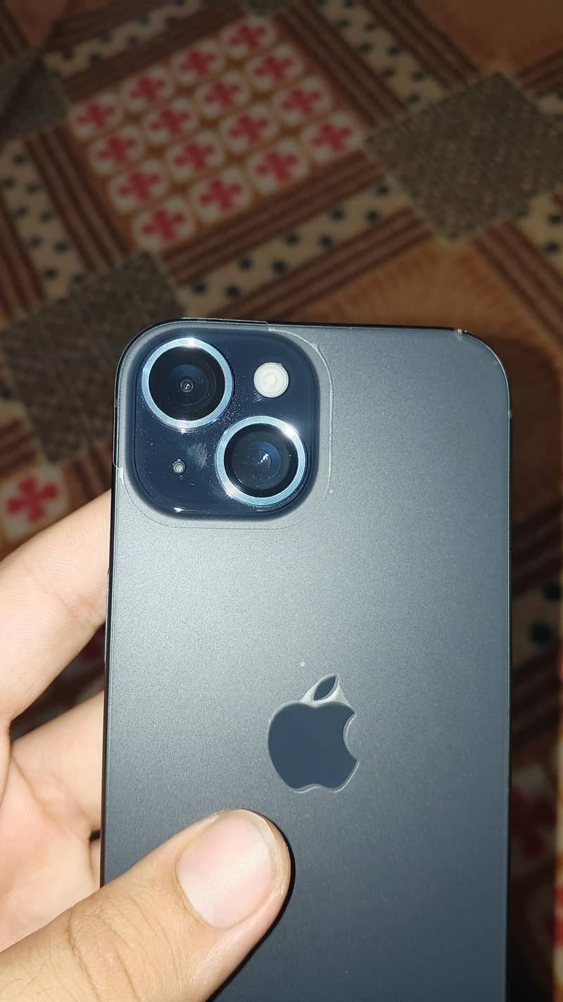 Apple iPhone 15 5