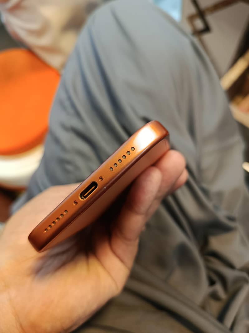 Apple iPhone 17 Pro Max 3