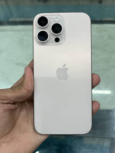 Apple iPhone 16 Pro Max