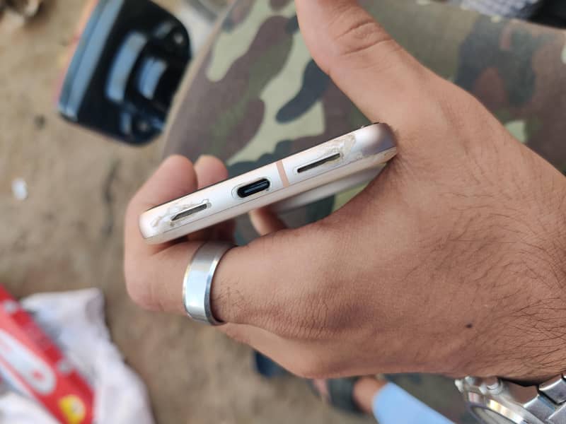 Google Pixel 8 3
