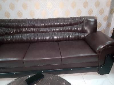sofas 7 seaters used but look like new