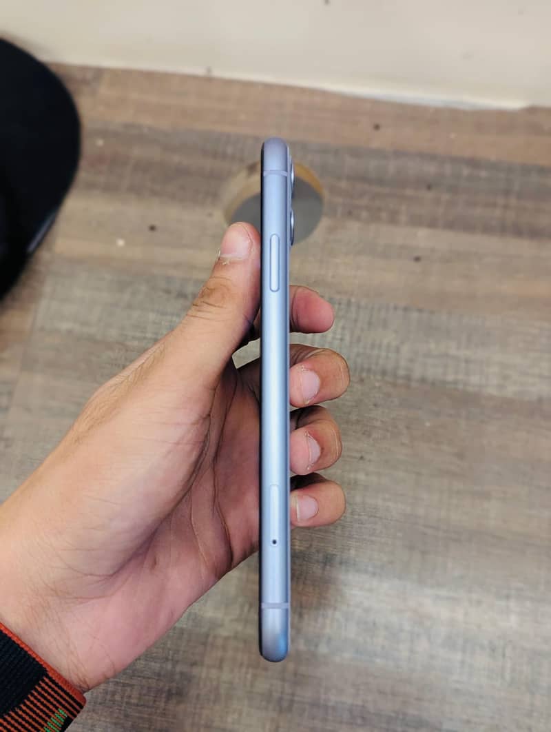 Apple iPhone 11 5
