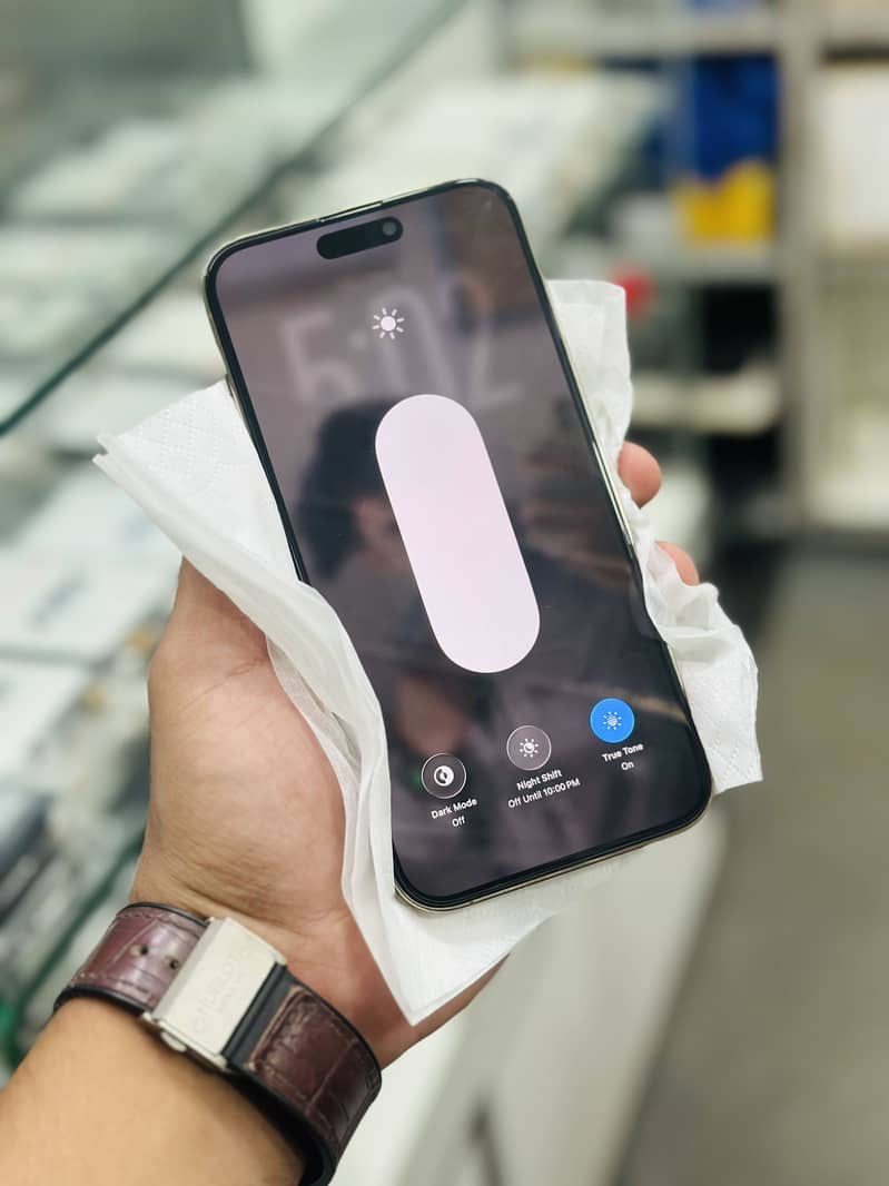 Apple iPhone 14 Pro Max 3