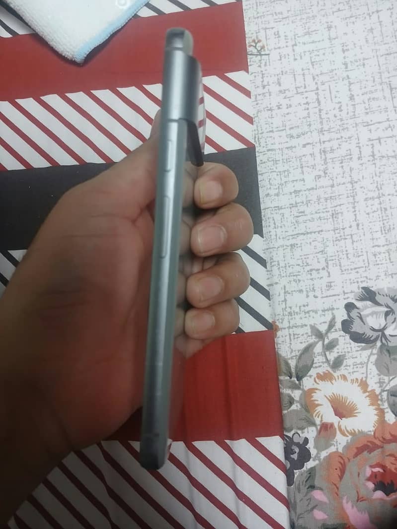 Google Pixel 8 1