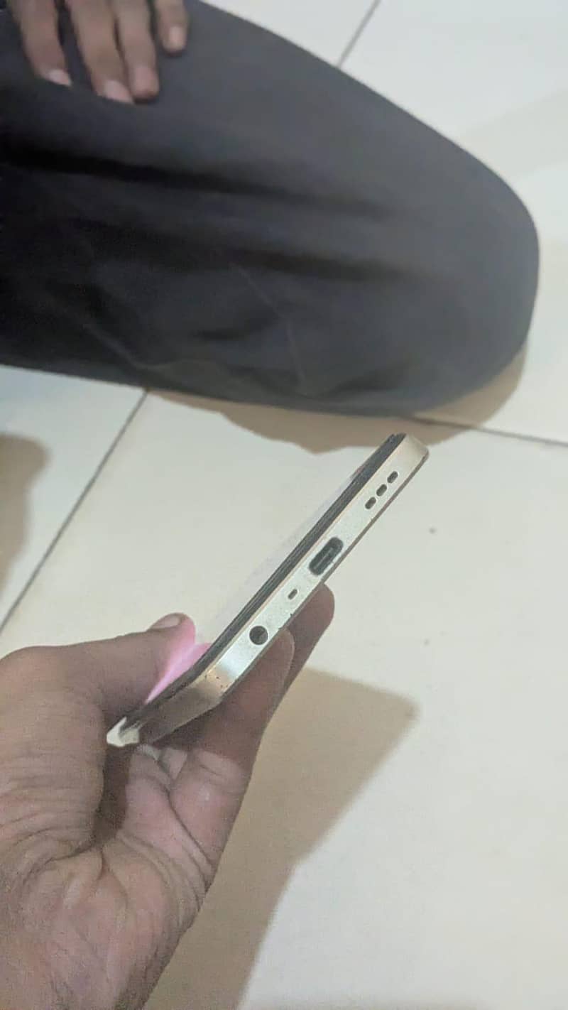 OPPO A38 1