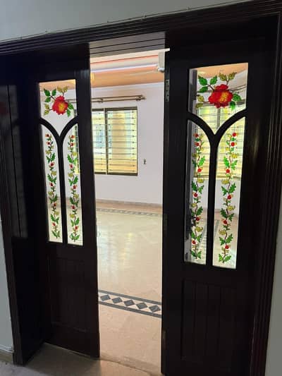 G-13/2 St 30 Double Story Used House 30x60 For Sale