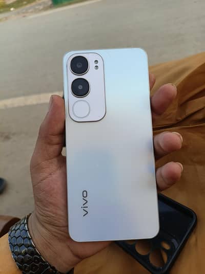 vivo Y19s 128Gb memory 8 gb ram original box charge KY sath