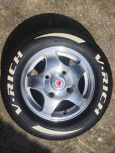 v. rich tayrs with rim