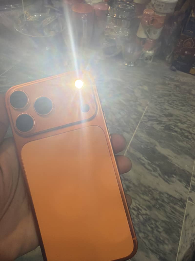 Apple iPhone 17 Pro Max 5