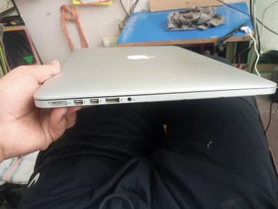 MACBOOK 2014 PRO i7 16GB ram 2gb graphic card