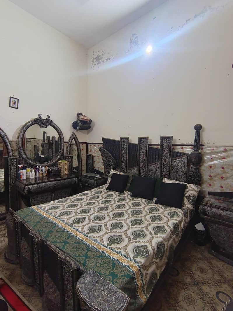 King Size Bed 4