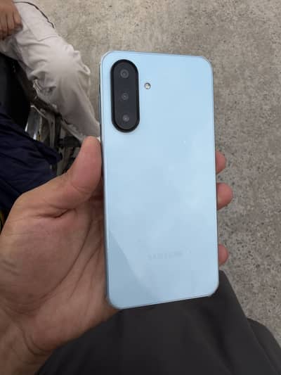 Samsung A17 8/256