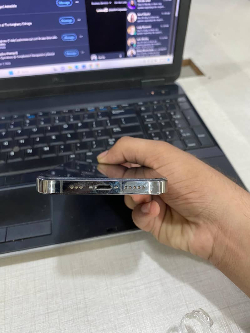 Apple iPhone 13 Pro 3
