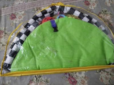 baby play met