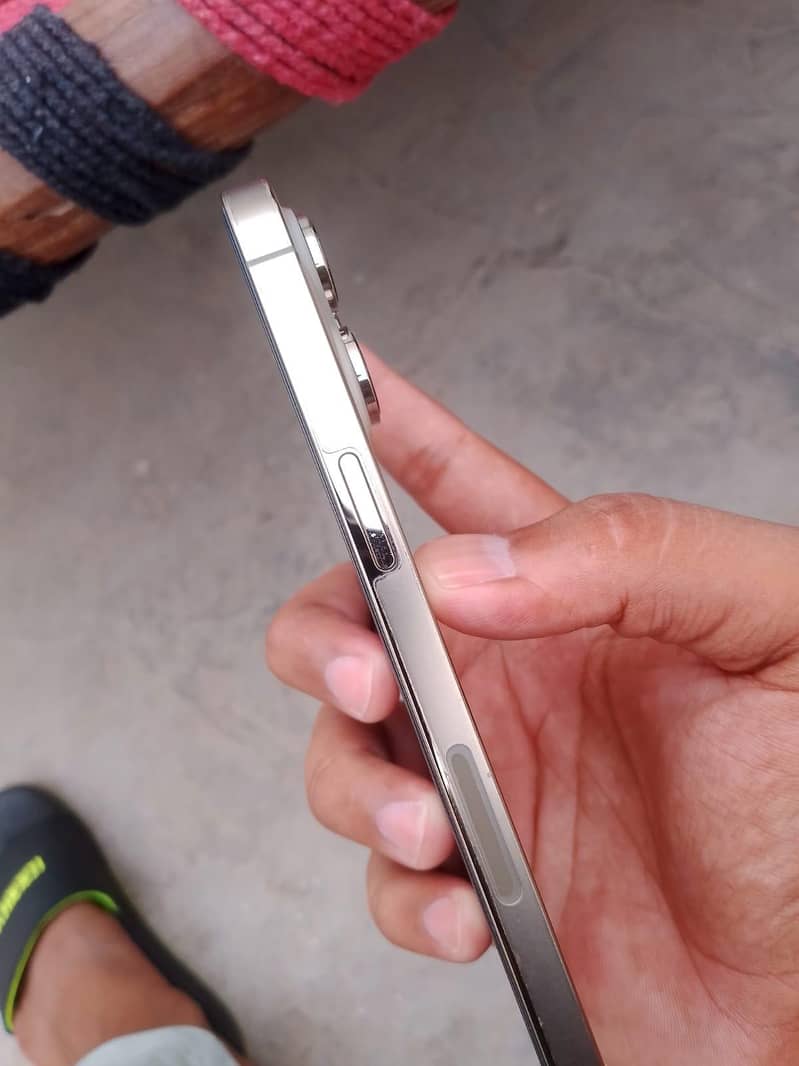 Iphone 14 Pro Max 4