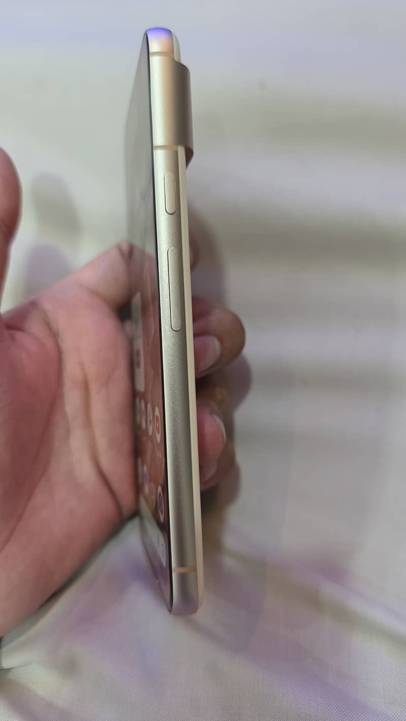 Google Pixel 8 3