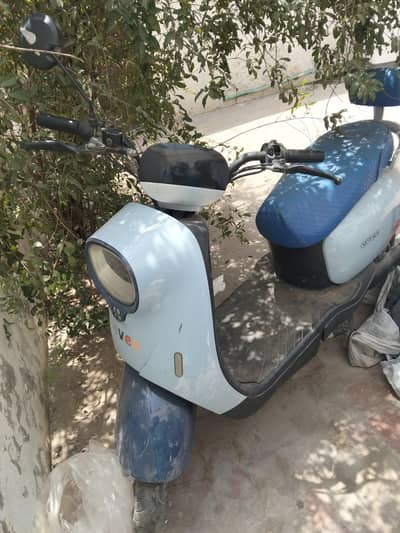 electric Scooty for sell