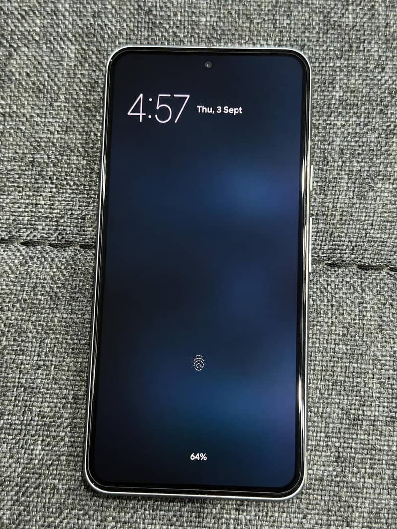 google pixel 8 10/10 condition 1