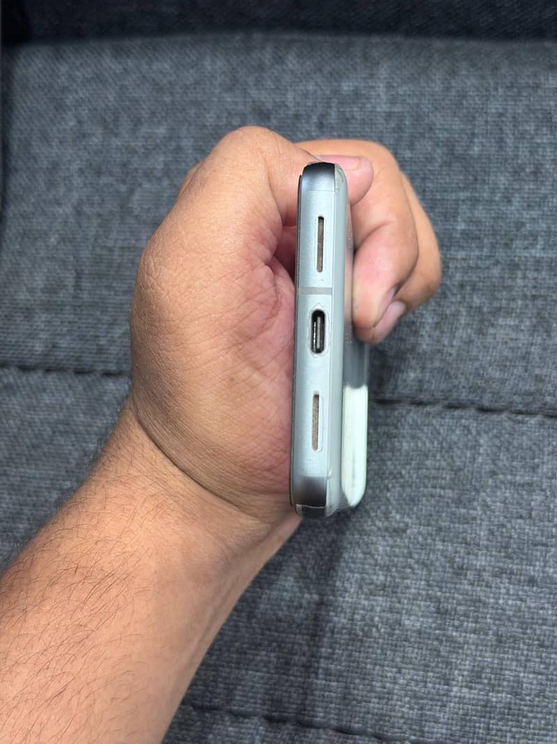 google pixel 8 10/10 condition 4