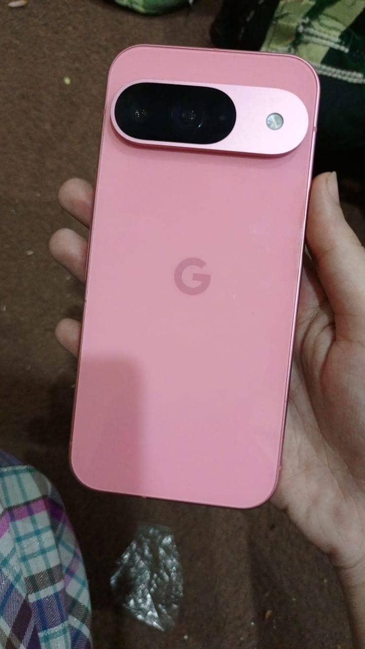 Google Pixel 9 4