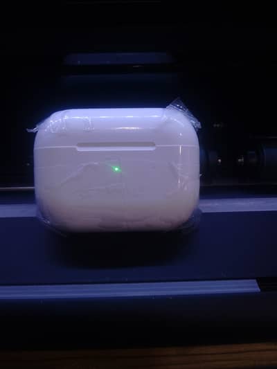 Airpods pro 2 lot black and white
