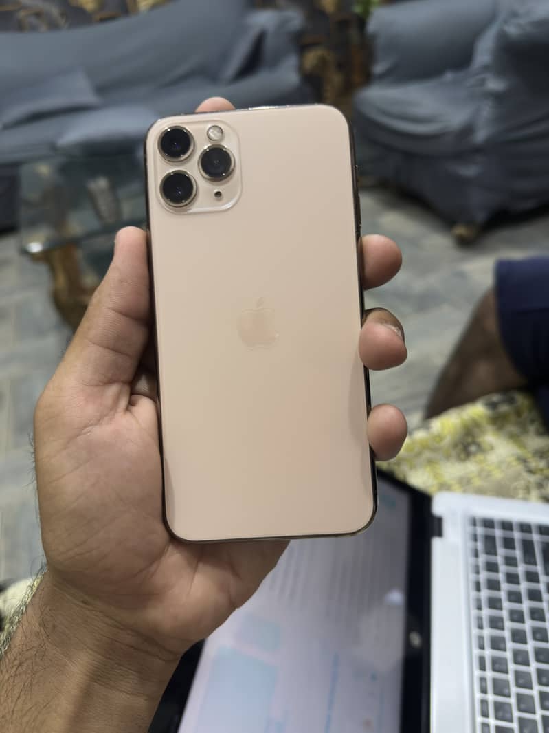 Apple iPhone 11 Pro 1