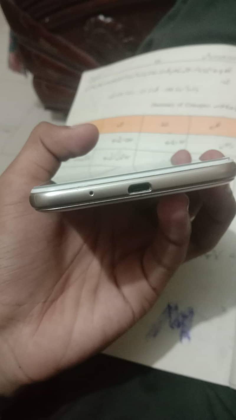 Honor 7S 2