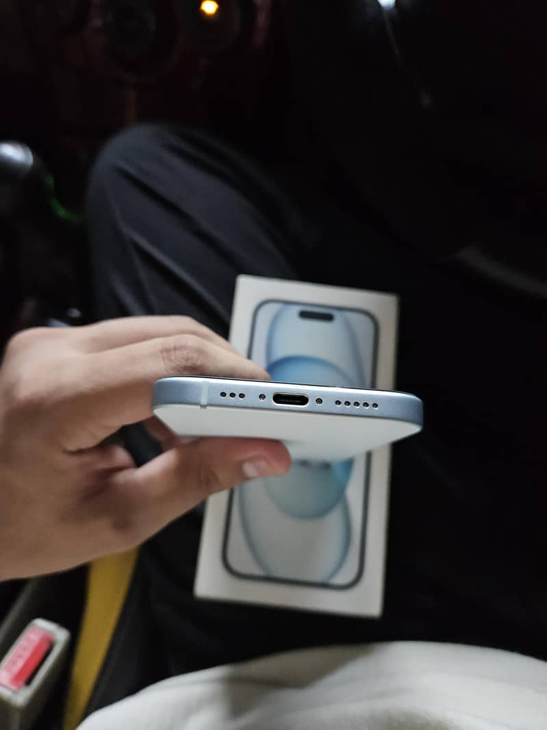 Apple iPhone 15 3