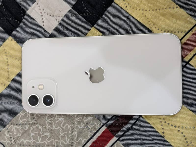 Apple iPhone 12 0
