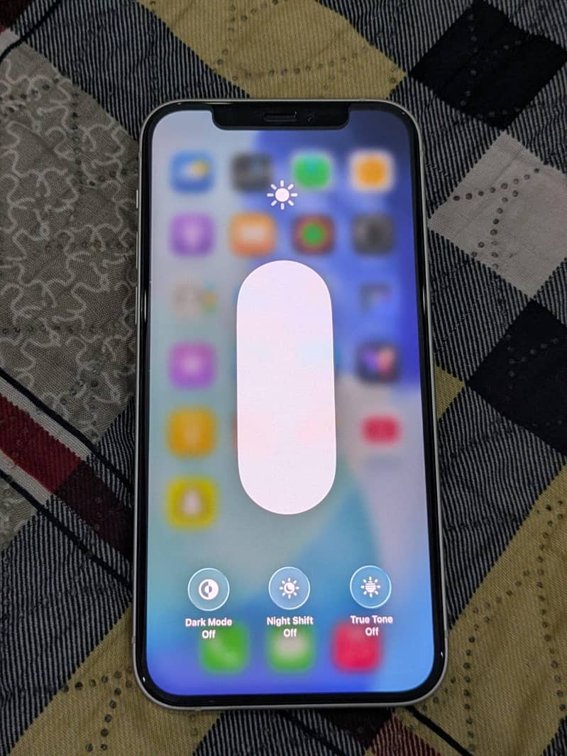 Apple iPhone 12 2