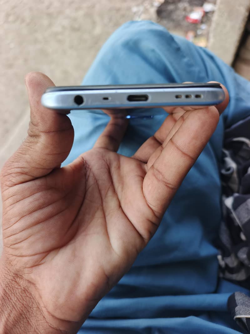 OPPO A54 0