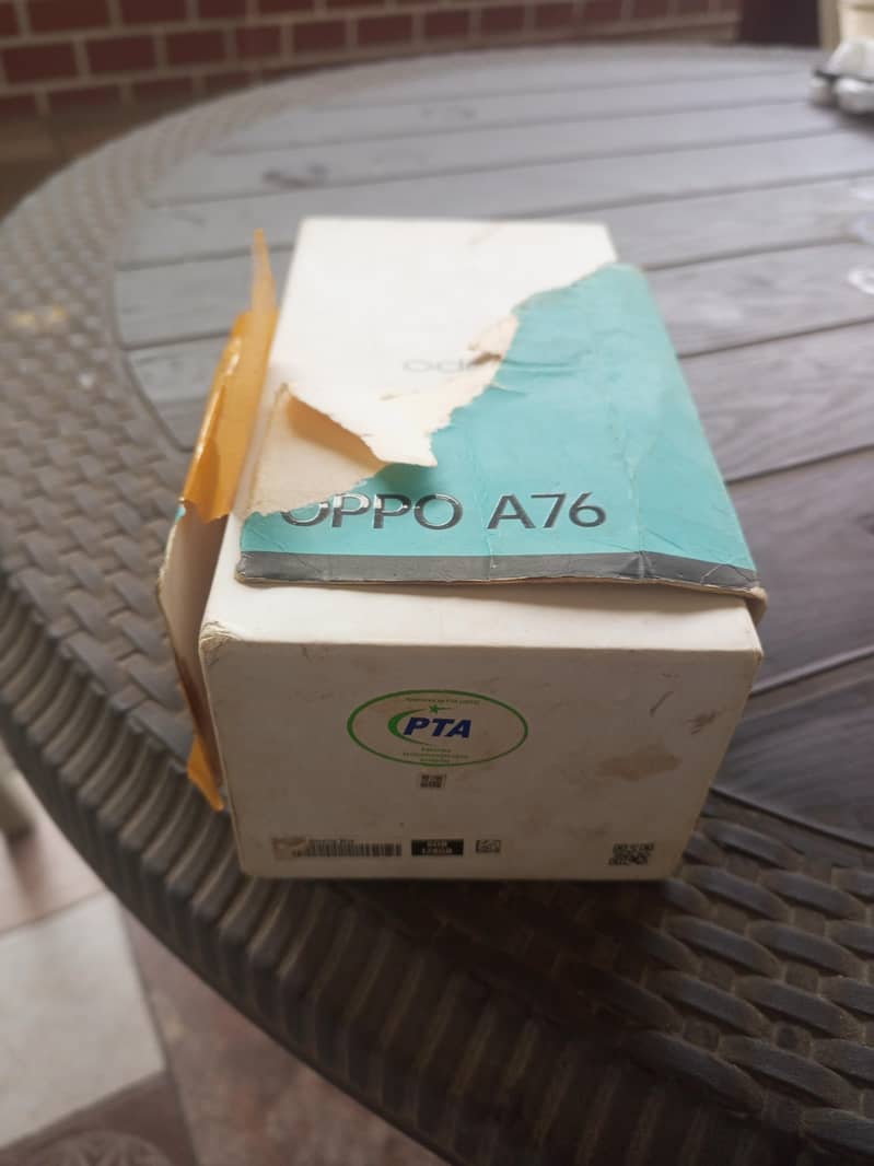 OPPO A76 4