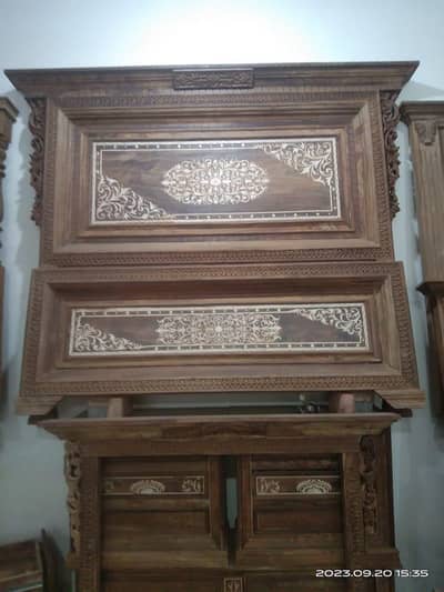 wooden bed set