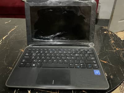 Dell Latitude 3190 | 4GB RAM 64GB SSD | 9.5/10 Condition