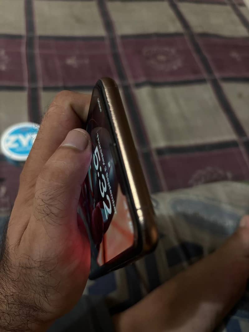 Apple iPhone XS Max 0