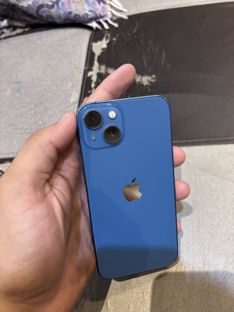 Apple iPhone 13 1