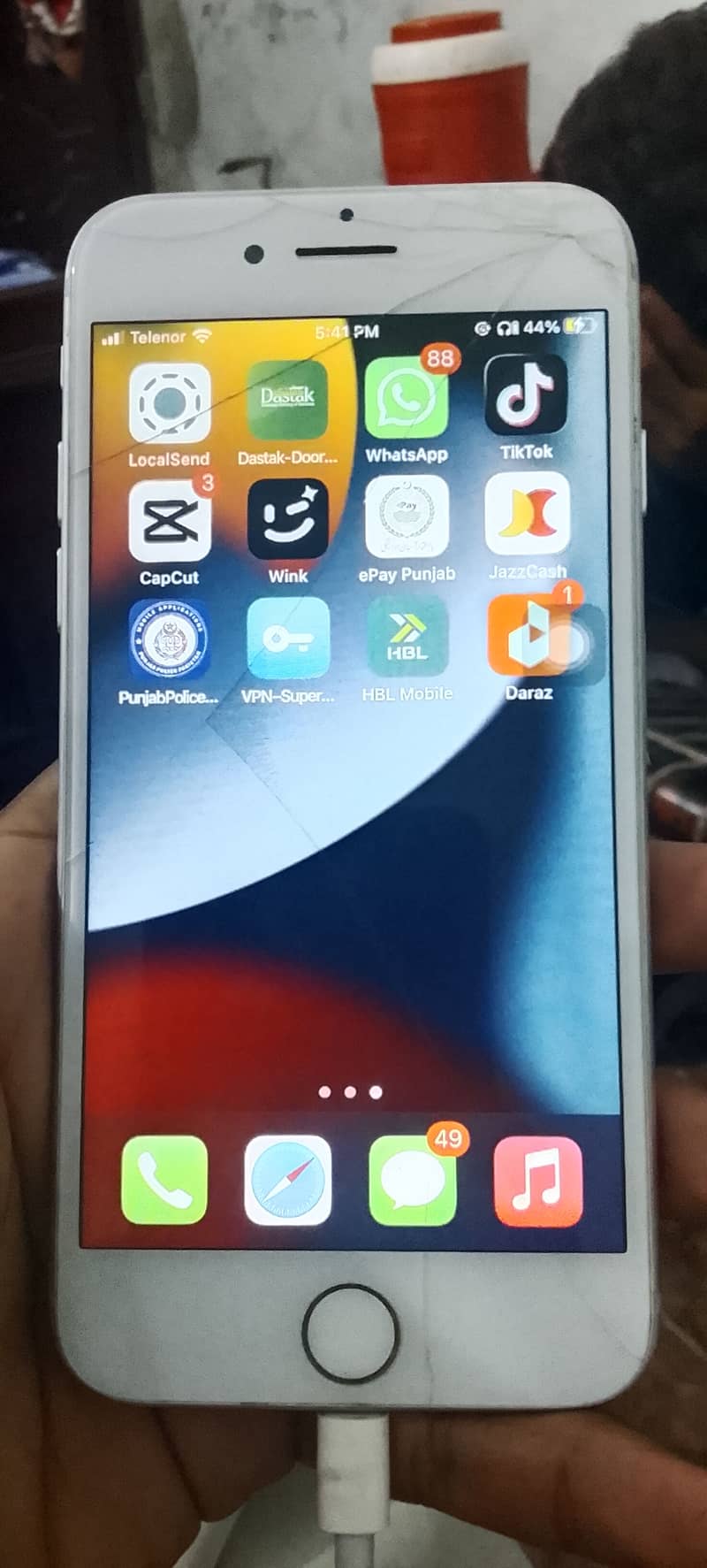 Apple iPhone 7 2