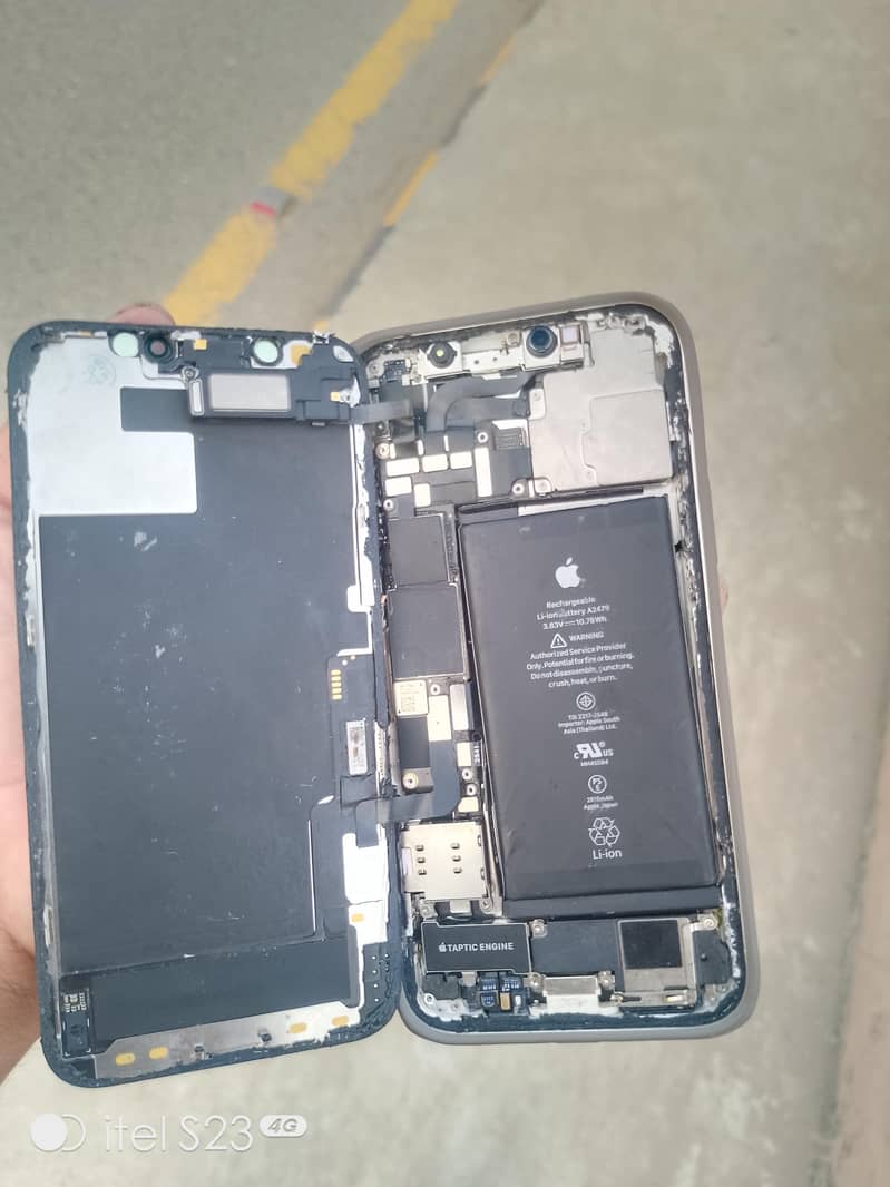 Apple iPhone 12 0